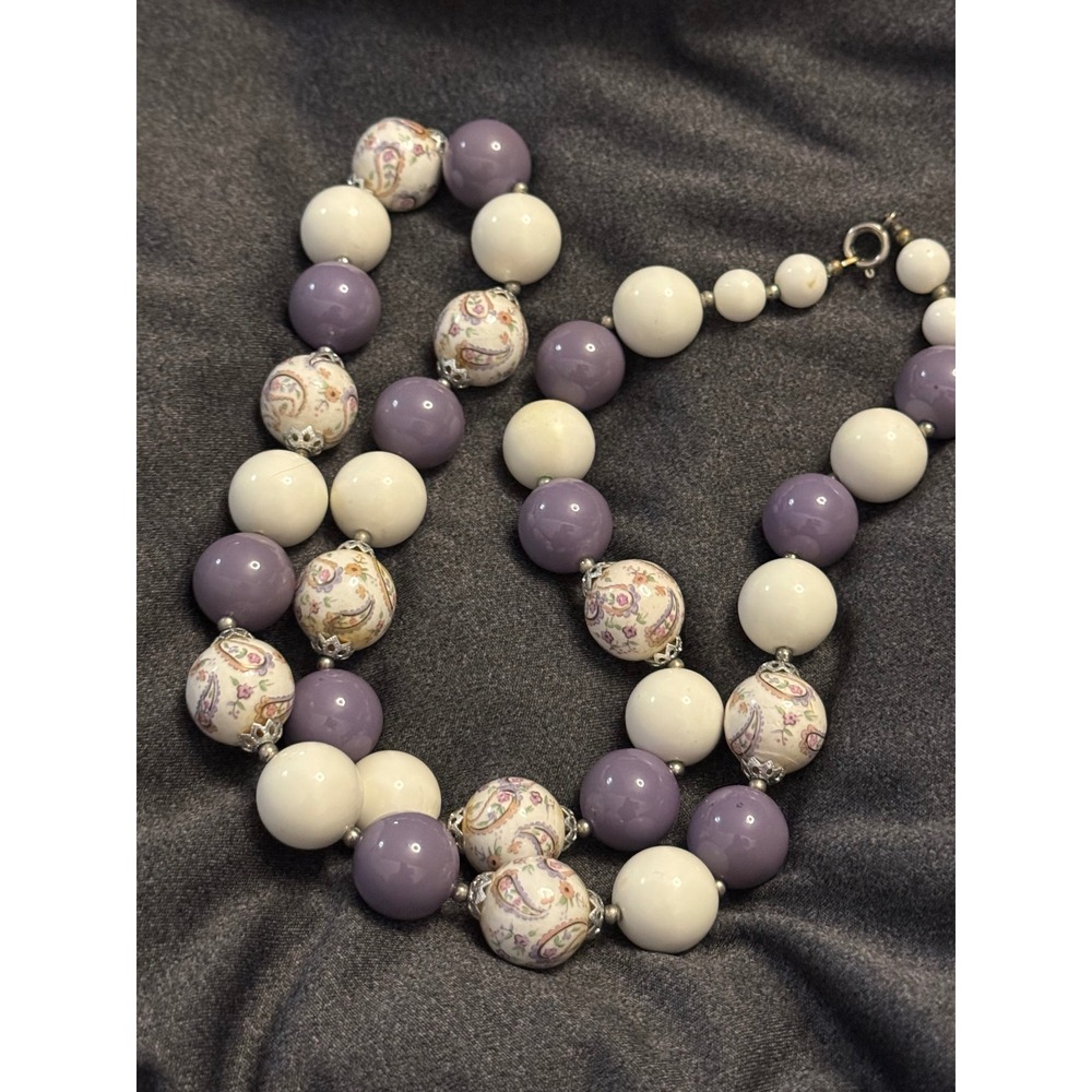 Vintage Chunky Bead Necklace Purple White Floral Silver Tone Filigree 30in